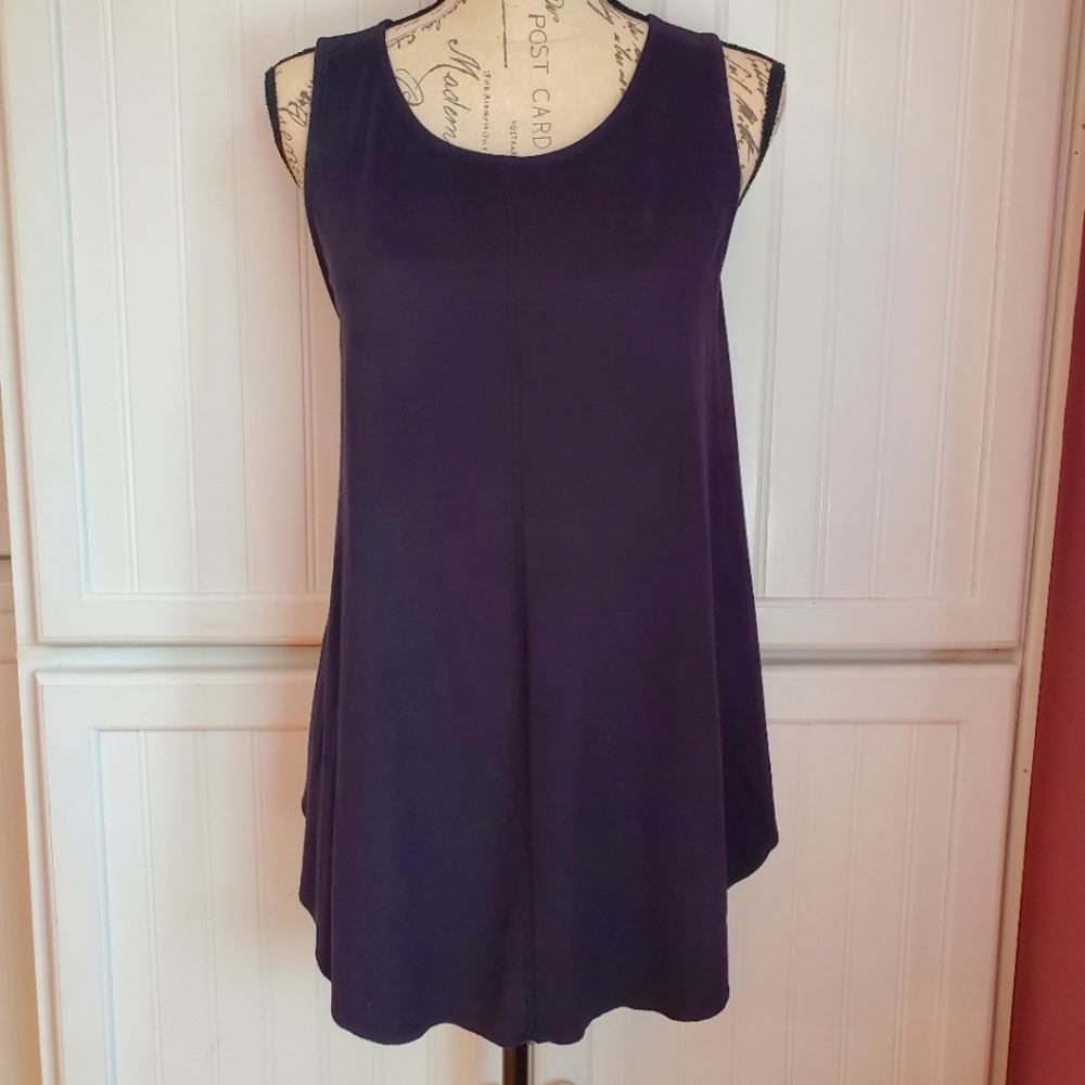 Adorable Super Soft Faux Suede Top Size M